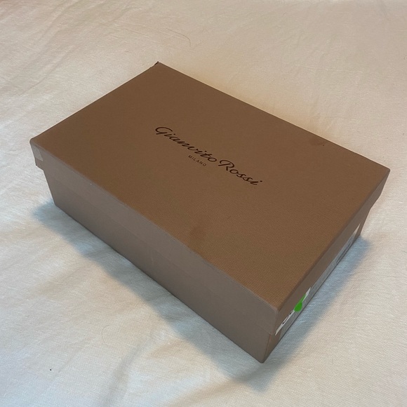 SOLD ✨Gianvito Rossi ‘Lita’ Metallic Leather Sandal NWT Size 38 - Picture 9 of 9